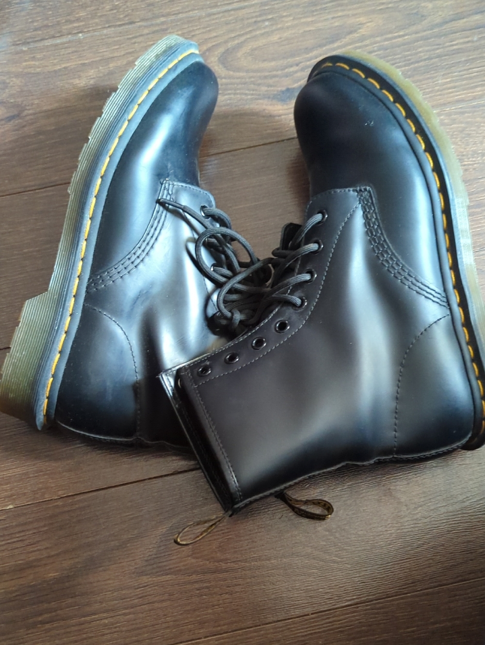Dr. Martens 1460 Women's Smooth Leather Lace Up Boots - Picture 7 of 12